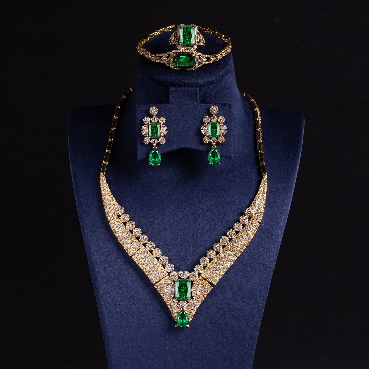 4pcs Copper with Zirconia Earrings & Necklace Jewelry Set