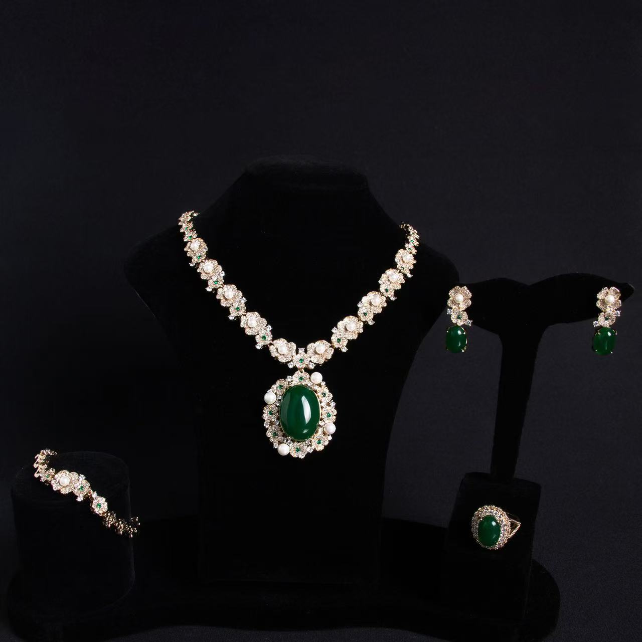 Luxury Royal AAA Zircon Linked Chian With Oval Pendant Jewelry Sets Women Hot Sale