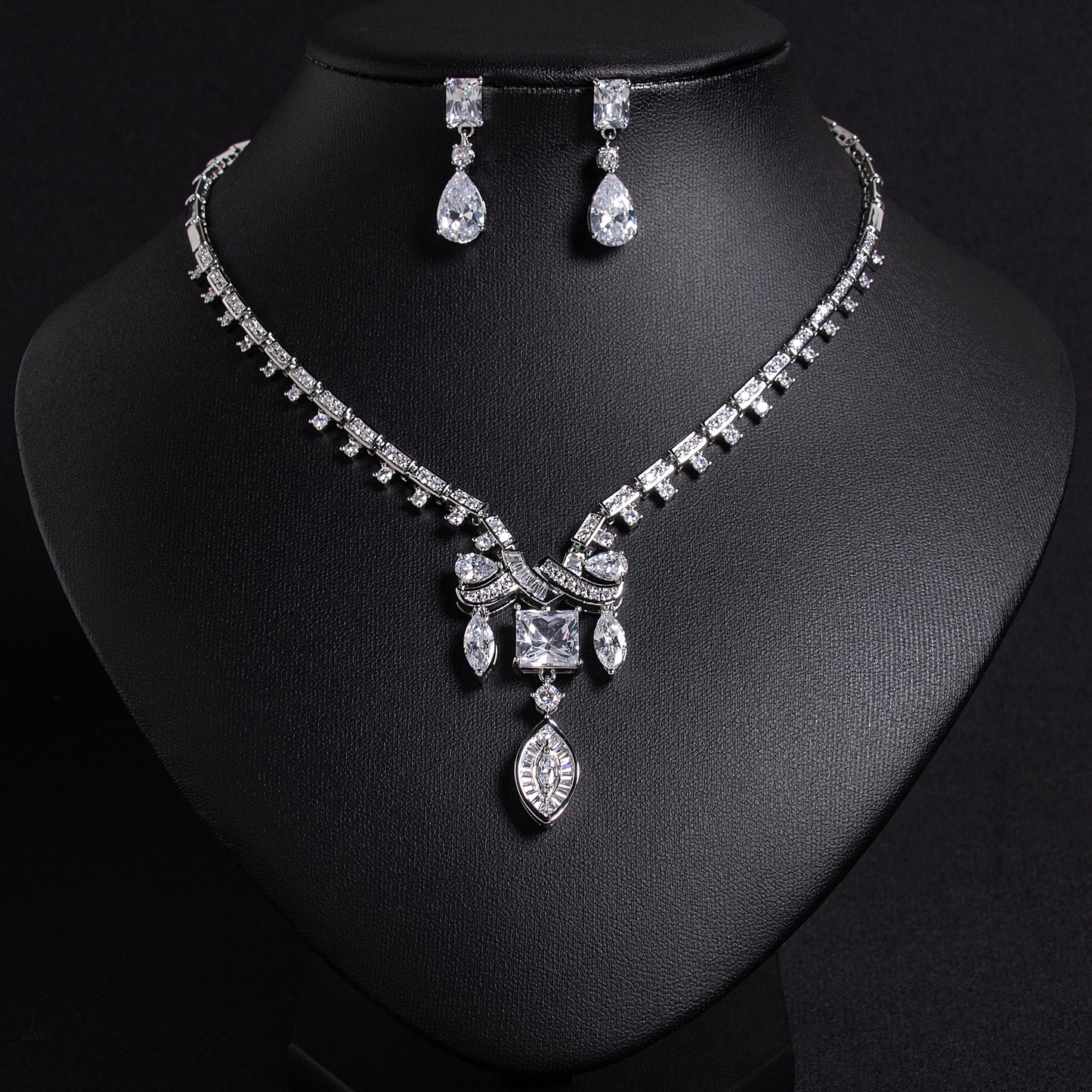 2pcs Copper with Zirconia Earrings & Necklace Jewelry Set