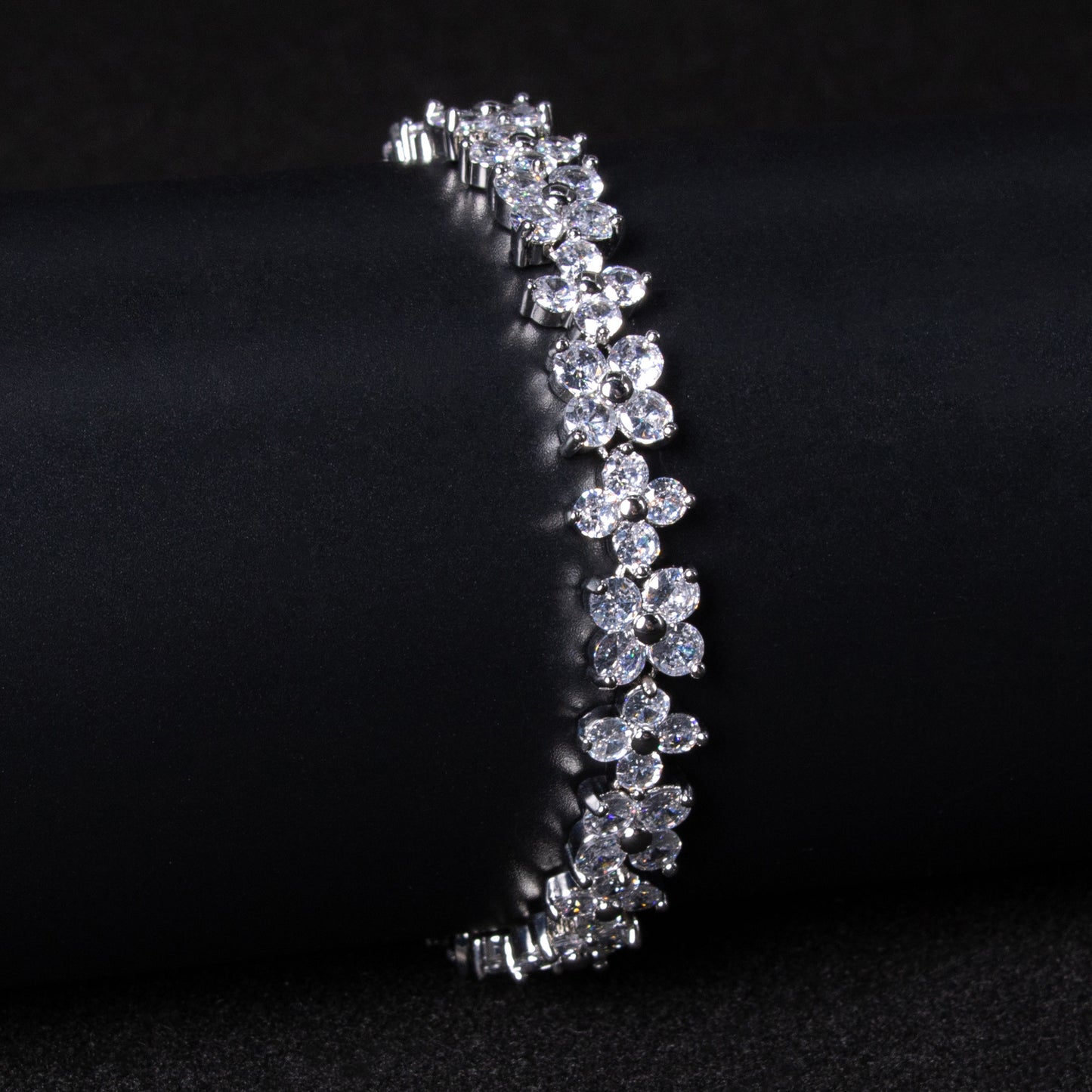 Hot Sale 2026 Multi Colored AAA Cubic Zircon Diamond Flower Shaped Endless Bracelets Women