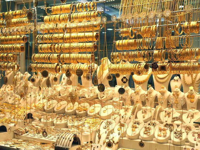 Lab-grown diamonds disrupting gold jewelry market in India - 5 things to know