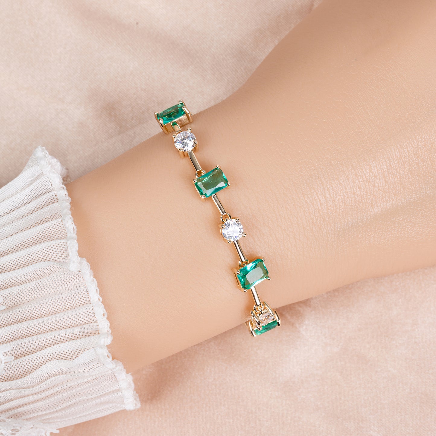 Hot Sale 2026 New Collection Gold Plated Multi Color Cubic Endless Bracelet Women Wholesale