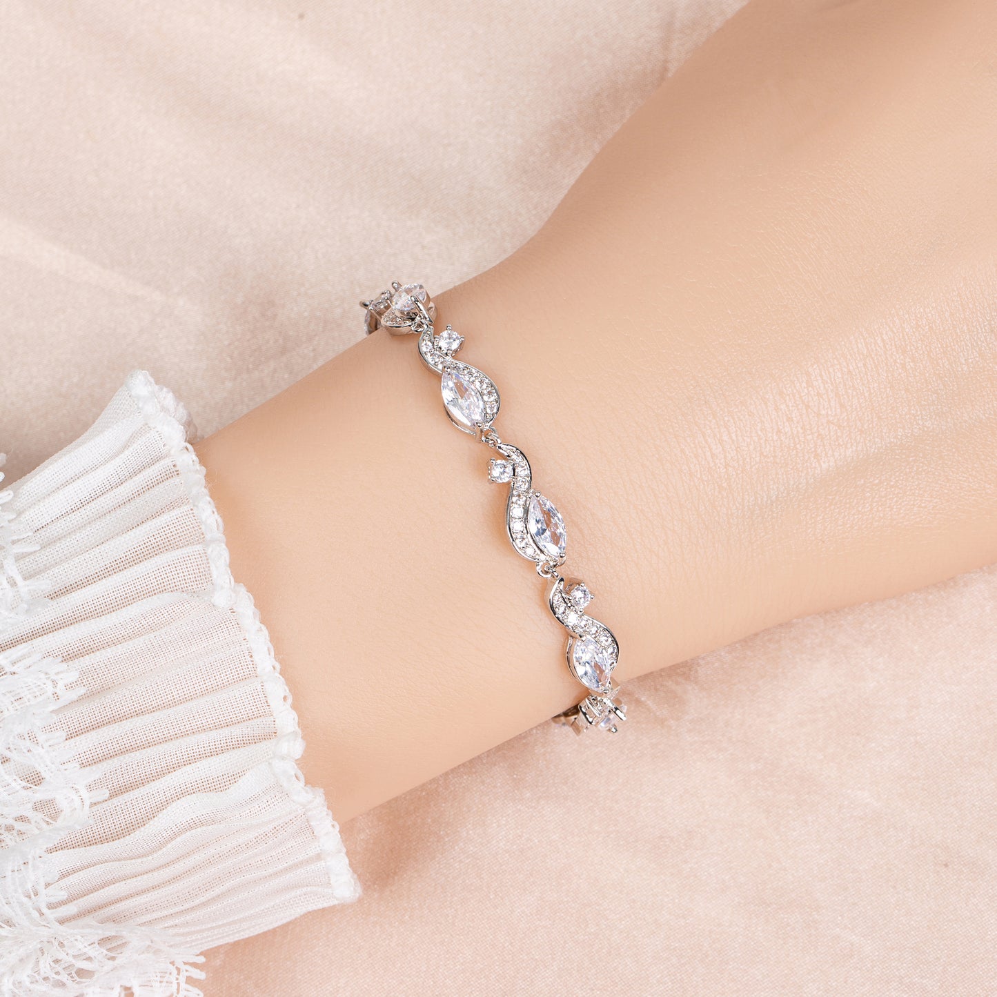 Wholesale Linked Cubic Zircon Diamond Chain Bracelets For Women Girl Zircon Jewelry Party Jewelry