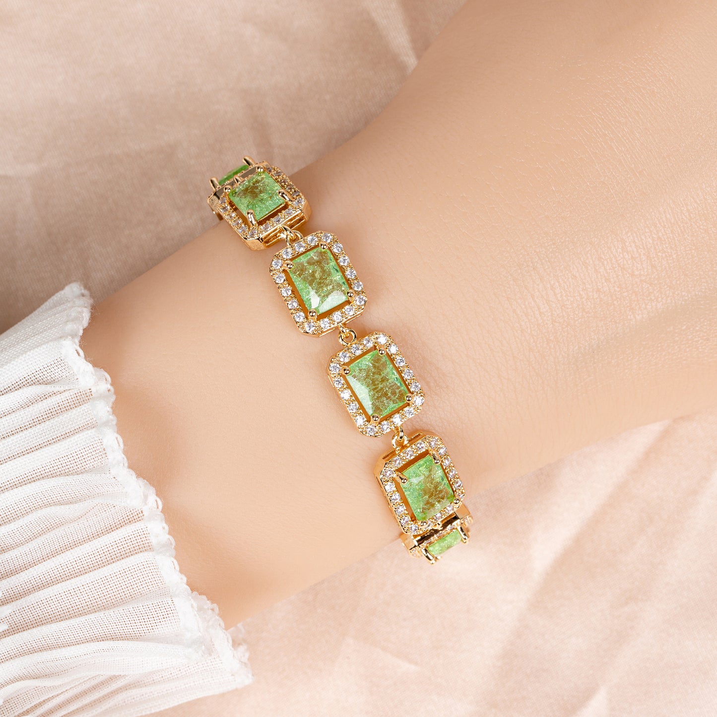 Rectangle Shaped Endless Cubic Zirconia Bracelet Women Hot Selling Wholesale