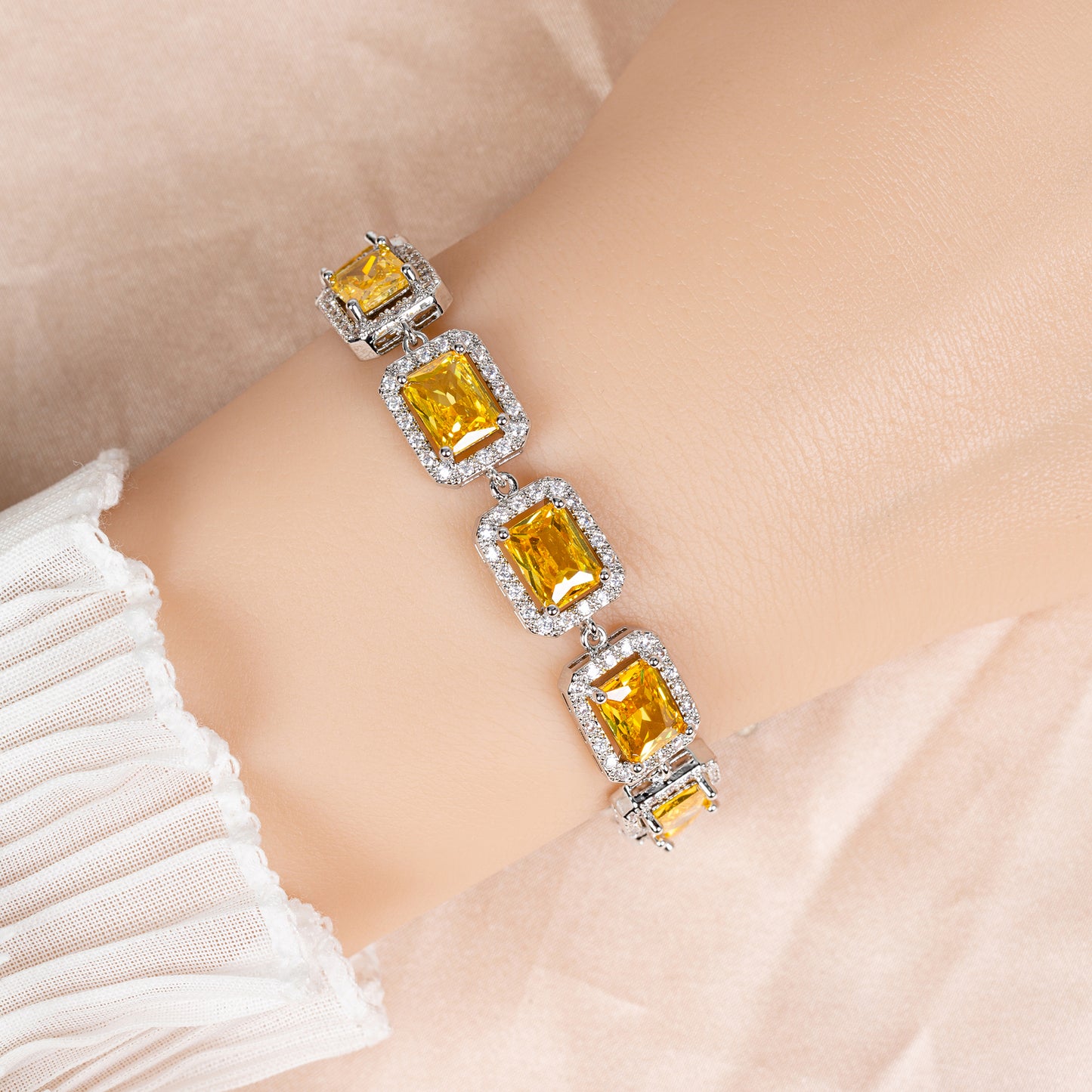 Rectangle Shaped Endless Cubic Zirconia Bracelet Women Hot Selling Wholesale