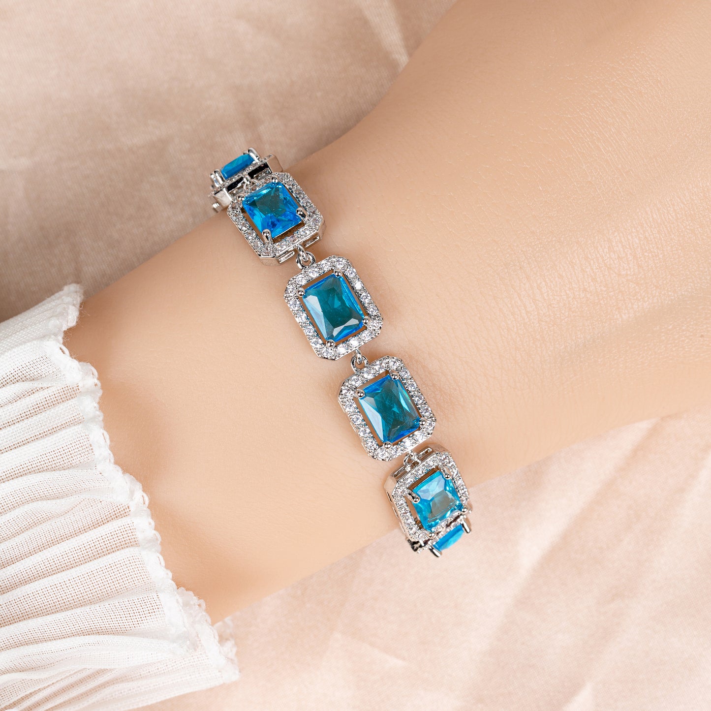 Rectangle Shaped Endless Cubic Zirconia Bracelet Women Hot Selling Wholesale