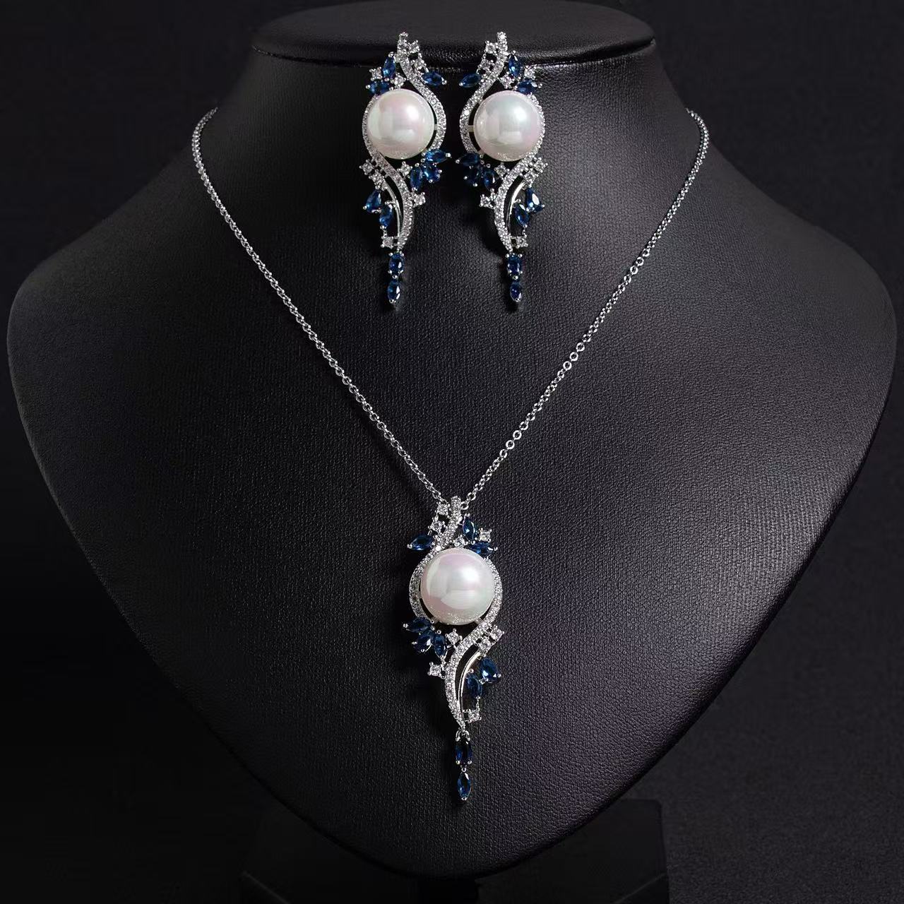 Rhodium-Plated Copper & Pearl Jewelry Set with Pink CZ Floral Arrangement and Matching Earrings