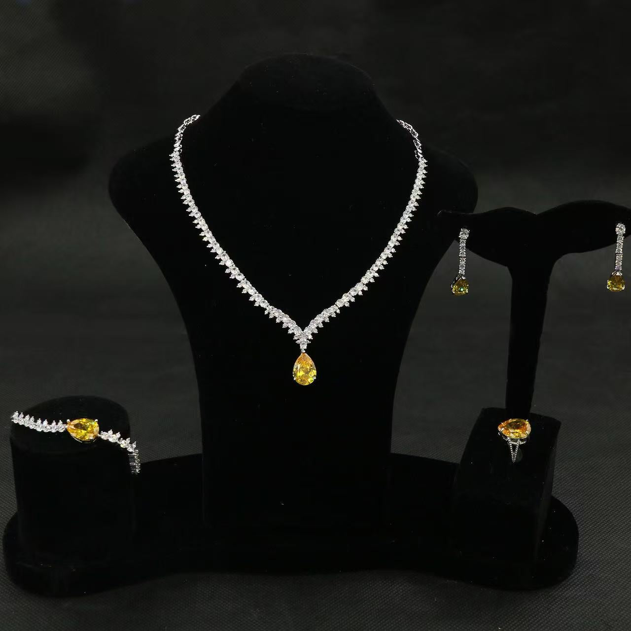 2 Flower Charms Pendant Jewelry Sets Hot Sale Wholesale AAA Cubic Zircon Diamond Sets Women Party Gift（副本）