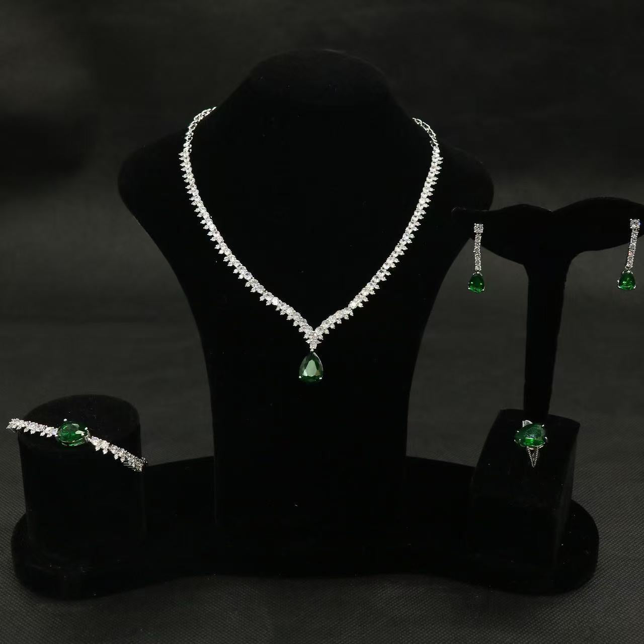 2 Flower Charms Pendant Jewelry Sets Hot Sale Wholesale AAA Cubic Zircon Diamond Sets Women Party Gift（副本）