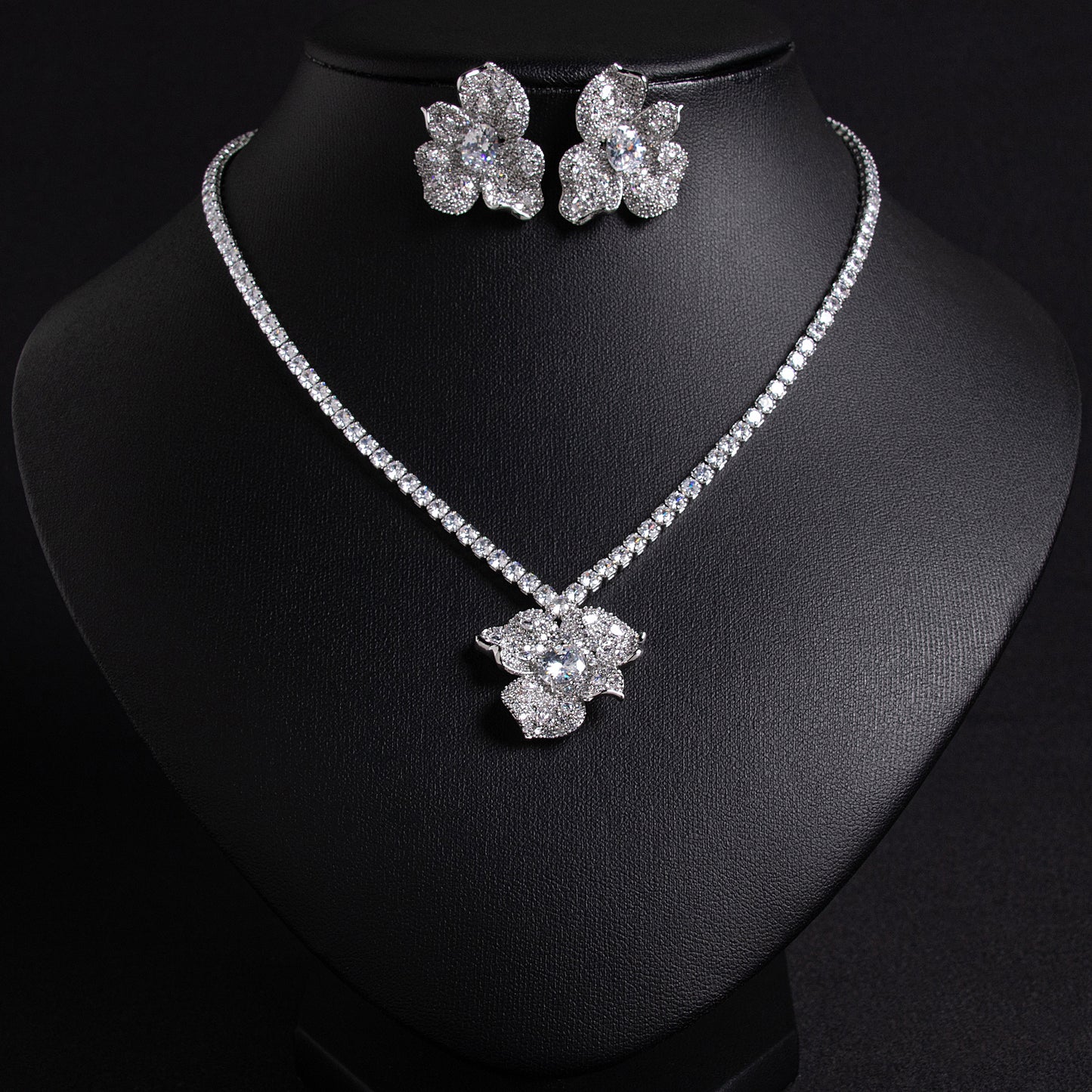 2pcs Copper with Zirconia Earrings & Necklace Jewelry Set