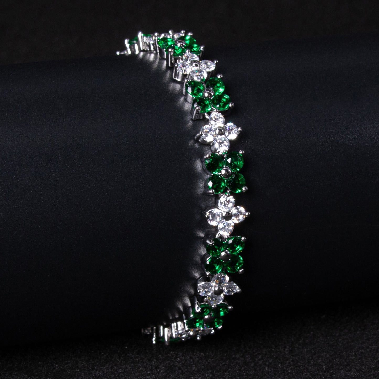 Hot Sale 2026 Multi Colored AAA Cubic Zircon Diamond Flower Shaped Endless Bracelets Women