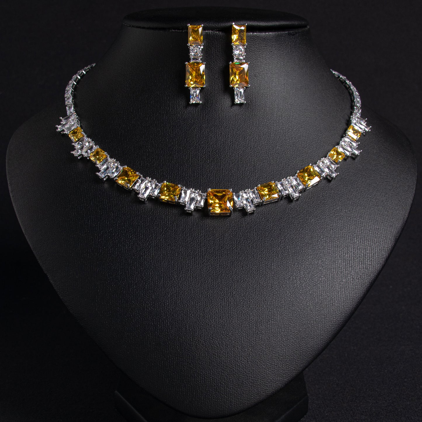 2pcs Copper with Zirconia Earrings & Necklace Jewelry Set