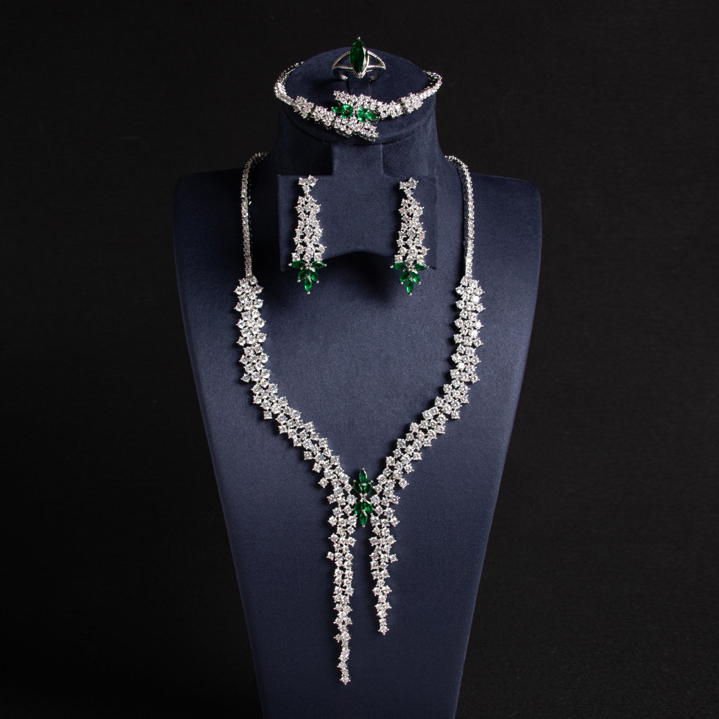 Gorgeous Leaf Shaped AAA Cubic Zircon Diamond Jewelry Sets For Women Wholesale Hot Sale