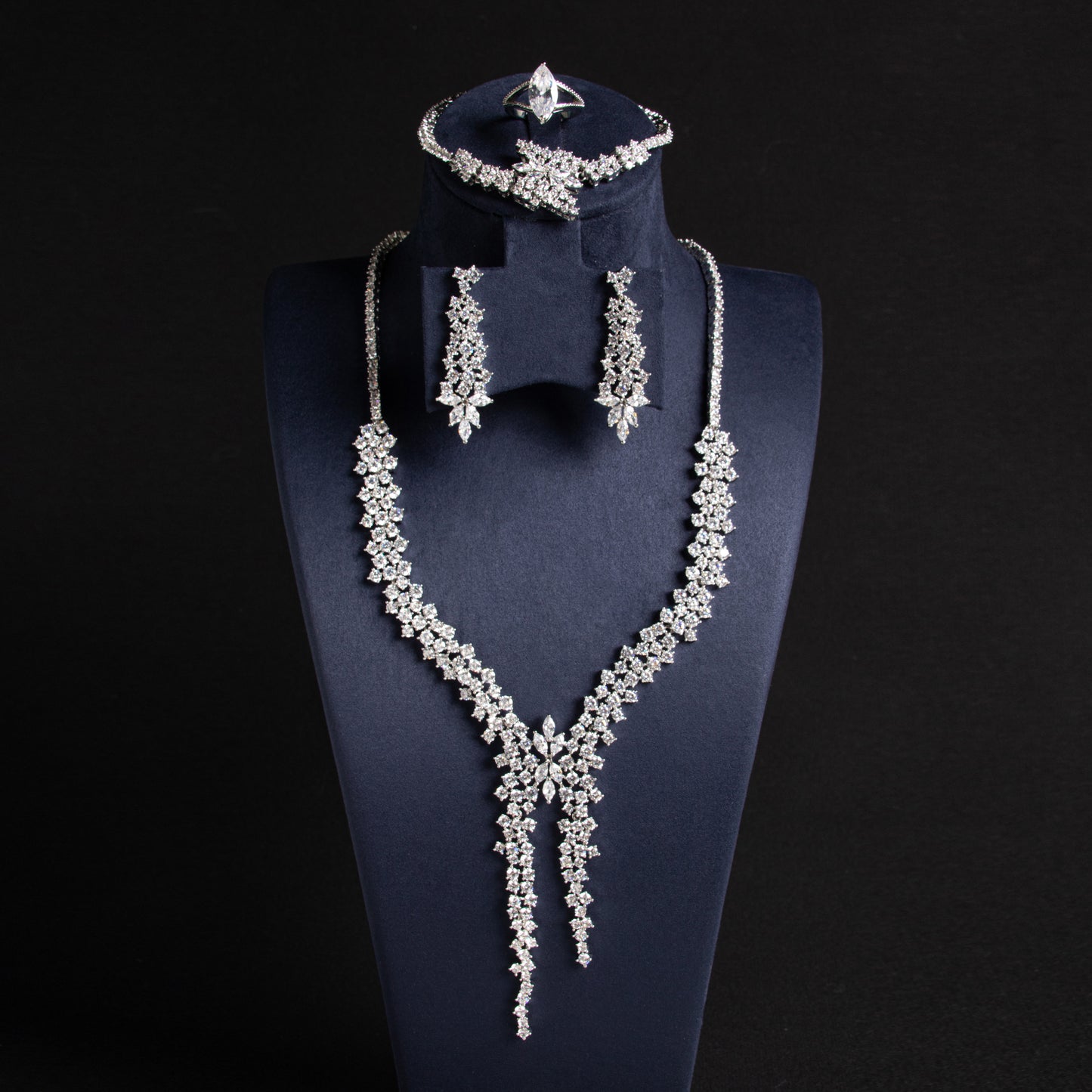 Gorgeous Leaf Shaped AAA Cubic Zircon Diamond Jewelry Sets For Women Wholesale Hot Sale